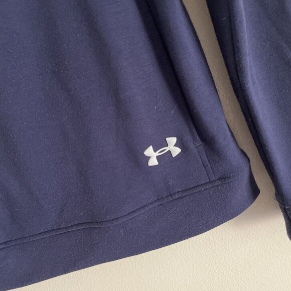 Under Armour Notre Dame Hockey Women SZ XS Navy Blue Hooded L/S Pocketed T-Shirt - Picture 2 of 10